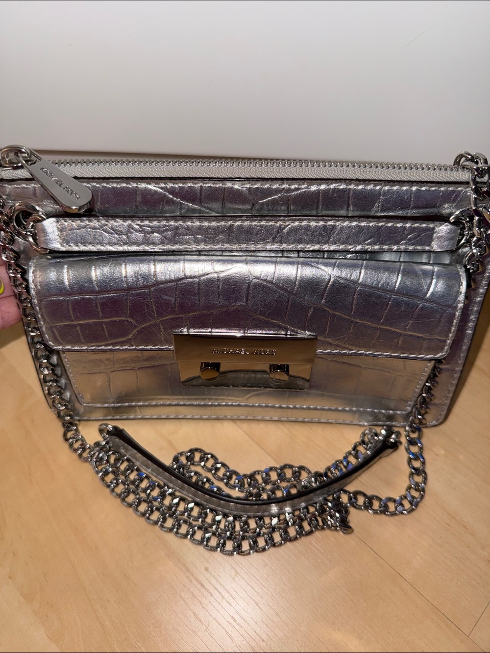 Michael Kors Sloan Editor Metallic Silver Croc-Embossed Chain Shoulder/Crossbody - Picture 6 of 6